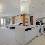 Velora Stay Deluxe Studio In Dubai Mall
